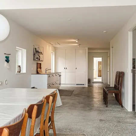 Stunning In With House Sea View *